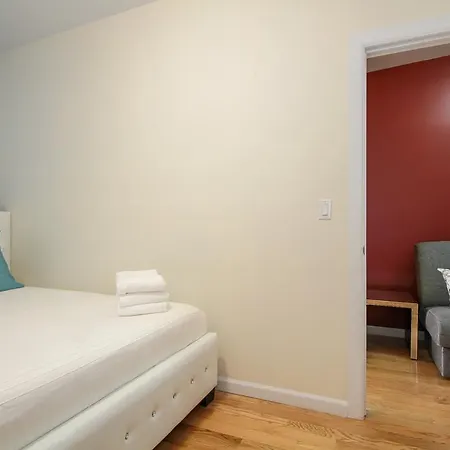 East Village Amazing 2 Bedroom * New York