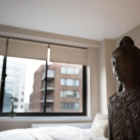Ny Away Apartment