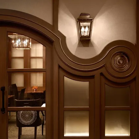 Chandler Hotel 4*