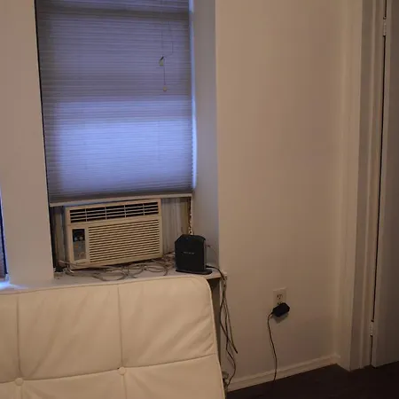 Apartment Two Bedroom - Hell's Kitchen *