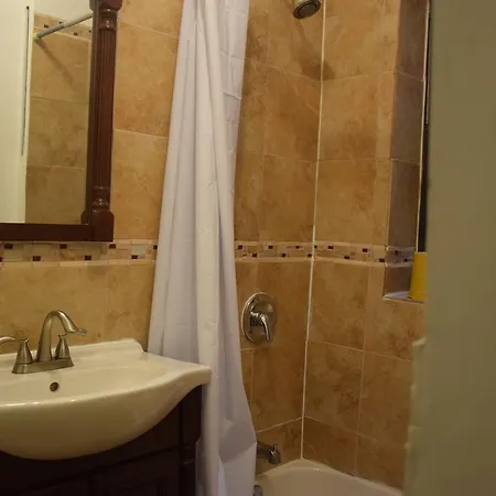 Apartment Two Bedroom - Hell's Kitchen *