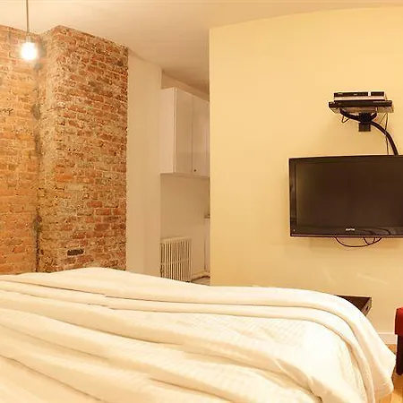 Apartment Ten15nyc