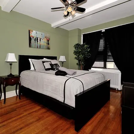 Two Bedroom Apartment- West 34th Street New York