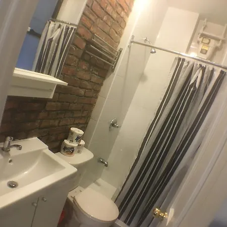 Apartment Renovated 3 Bedroom Loft Manhattan #44 *