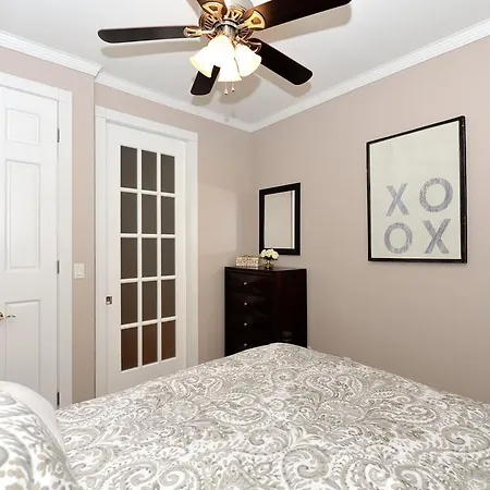 Midtown West 4 Bed 2 Bath New York