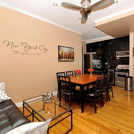 Midtown West 4 Bed 2 Bath New York