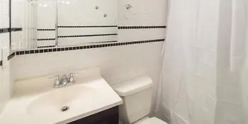 One Bedroom Self-catering - Little Italy Apartment *