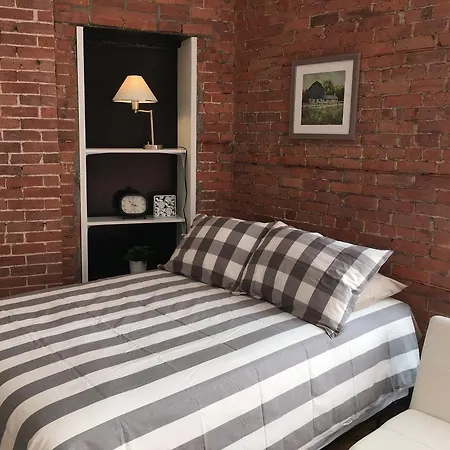 Today House On Broadway Apartment New York