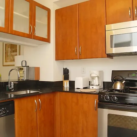 180 Montague Street Apartment *