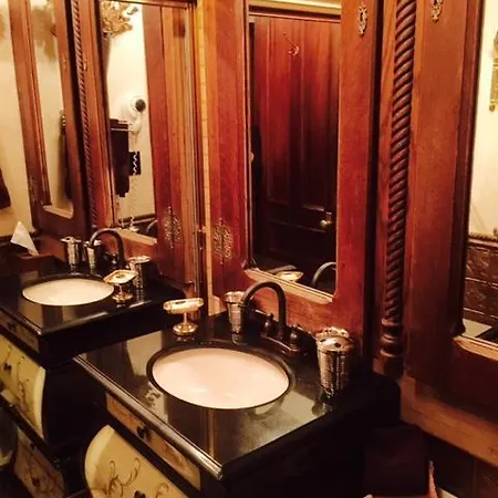 Guest house City 5*
