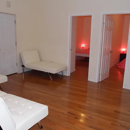 Apartment Two Bedroom Brighton Beach *
