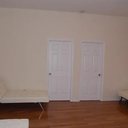 Two Bedroom Brighton Beach * New York