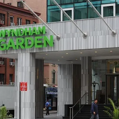 Wyndham Garden Chinatown