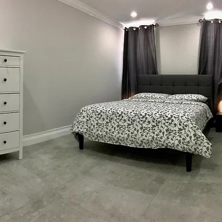 Harman Street House Apartment New York