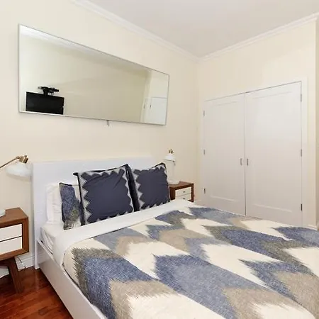Apartment Midtown South One Bedroom New York
