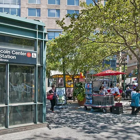 Three Bedroom With City View - Lincoln Center