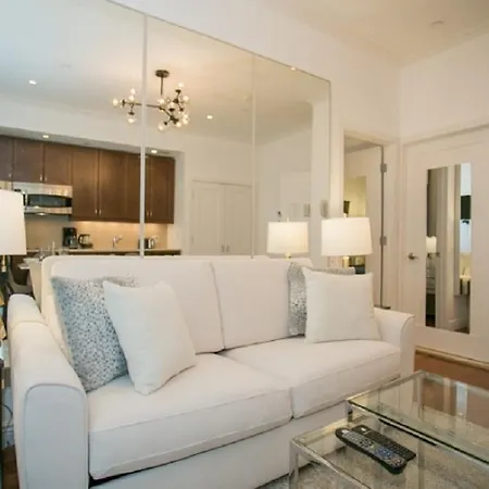 One-Bedroom Apartment Midtown Apartment