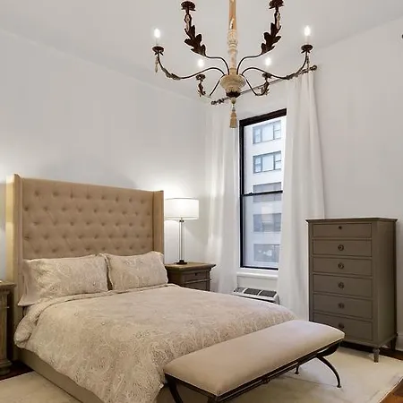 Apartment 3/2 Central Park #4 *