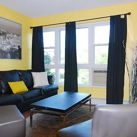 Harlem Three Bedroom Apartment *