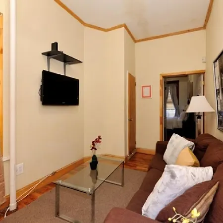 One-bedroom In Ues Apartment *