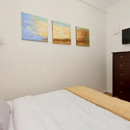 Apartment Four-bedroom New York