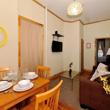 One-bedroom In Ues Apartment *