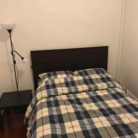 Superb 3 Bedroom In Bushwick/ridgewood Apartment *
