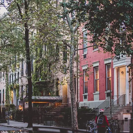 Apartment Comfortable Two Bedroom In East Village New York