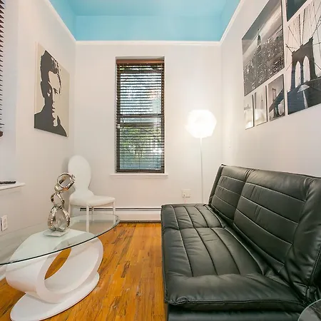 Deluxe Three Bedroom New York