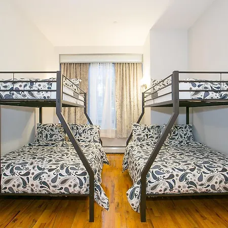 Apartment Deluxe Three Bedroom