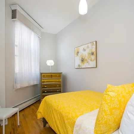 Apartment Deluxe Three Bedroom *