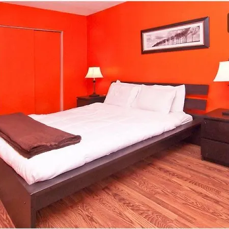 Apartment Harlem Three Bedroom *