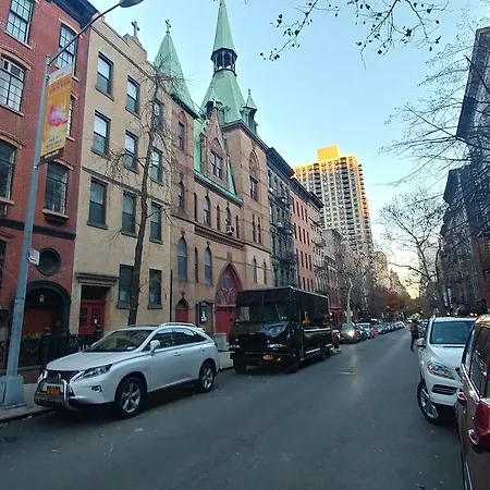 Nice In The Heart Of Upper East Side * New York
