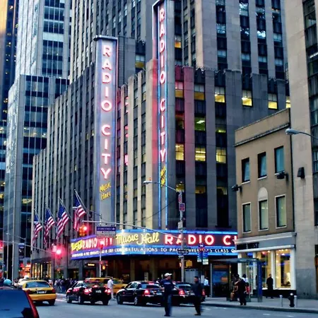 Today House - Times Square North New York