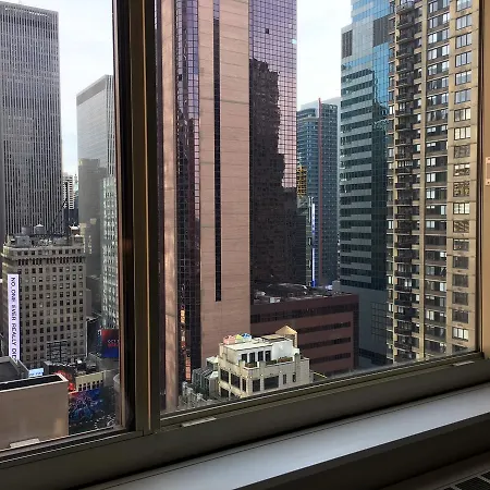 Today House - Times Square North * New York