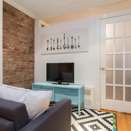 East Village Lovely Apartment