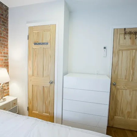 Prime Location In West Village 1 Bedroom With 2 Baths Apartment