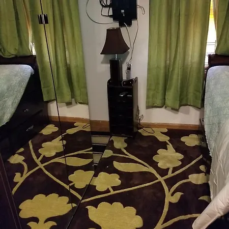 Hamilton's Hideaway Apartment