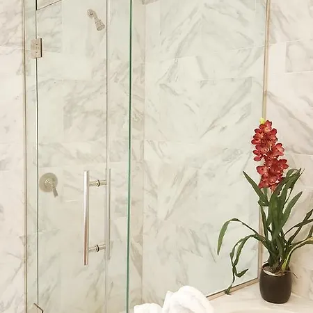The Modern @ Rockefeller Apartment New York