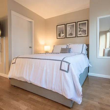 Luxury 2 Bedrooms Upper West Side Manhattan Apartment *