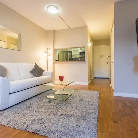 Luxury 2 Bedrooms Upper West Side Manhattan Apartment New York