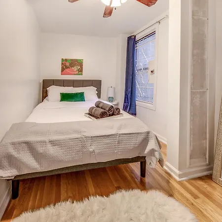 Soho Les 3 Bed Artist Loft Apartment *