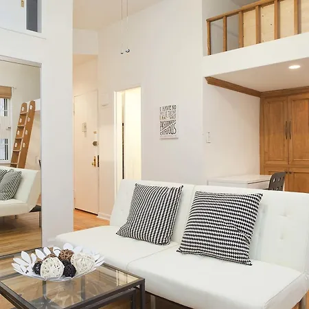 Studio On Ues * New York