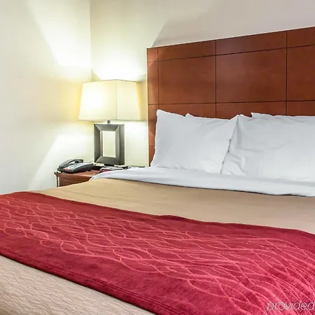 Comfort Inn 4*