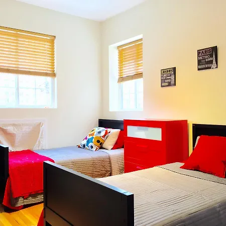 Apartment Triplex Townhouse With Outdoor Area *