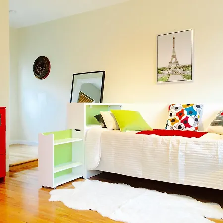 Apartment Triplex Townhouse With Outdoor Area *