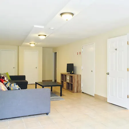 Apartment Triplex Townhouse With Outdoor Area *