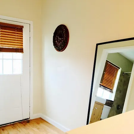 Apartment Triplex Townhouse With Outdoor Area *