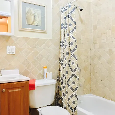 2 Bedroom Flat Modern Decor * New York