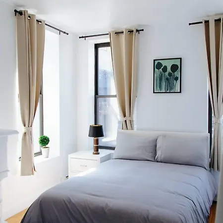 Apartment West 17th 3